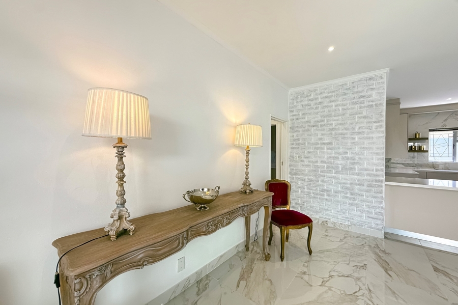 5 Bedroom Property for Sale in De Tijger Western Cape